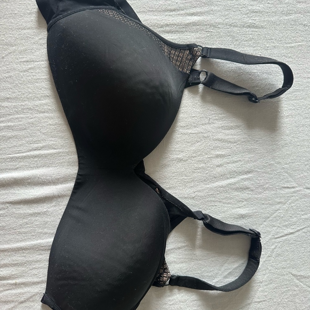 Warners Black Women's Wireless Bra
